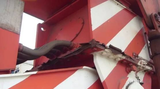 ���͸ۿڙCе�ľS��Ϳ�b